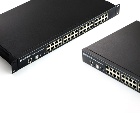 32portový konzolový server / SCG-5632